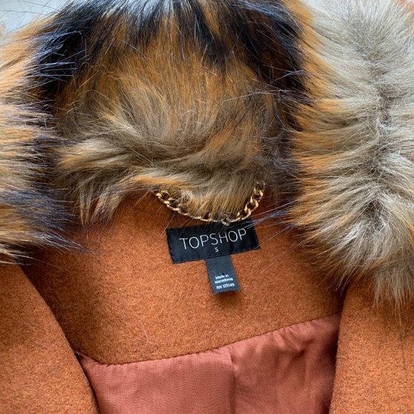 SOLD. Topshop Cape - Picture 4 of 5